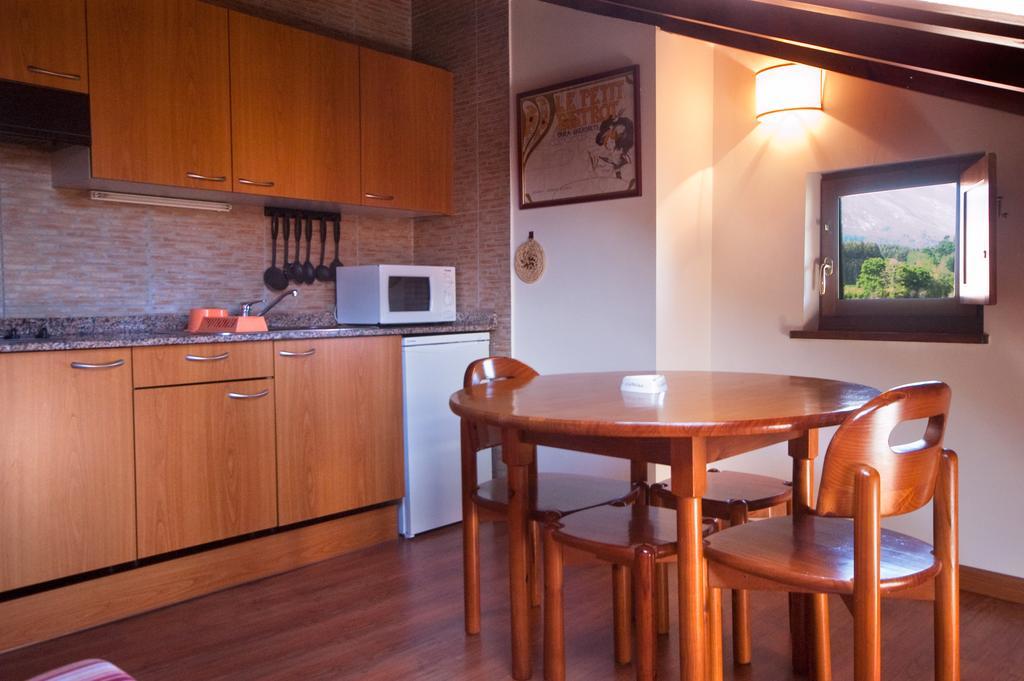 Apartamentos El Cueto De Los Collado Villanueva de Pria Bagian luar foto