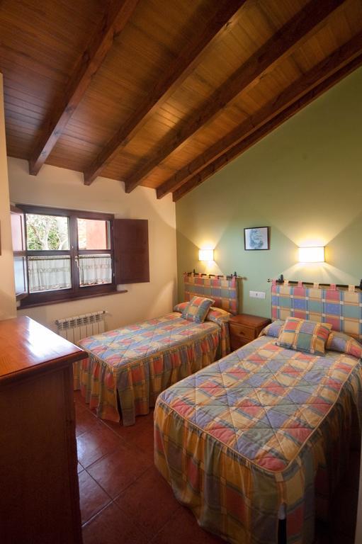 Apartamentos El Cueto De Los Collado Villanueva de Pria Bagian luar foto