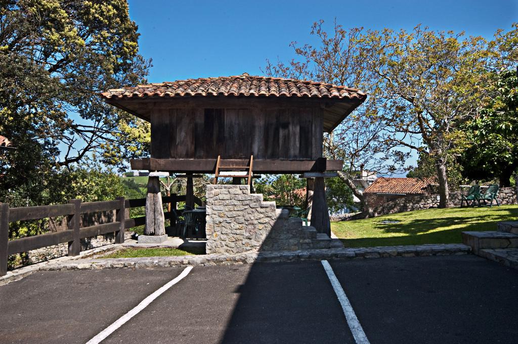 Apartamentos El Cueto De Los Collado Villanueva de Pria Bagian luar foto