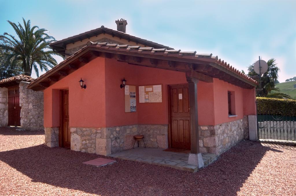 Apartamentos El Cueto De Los Collado Villanueva de Pria Bagian luar foto